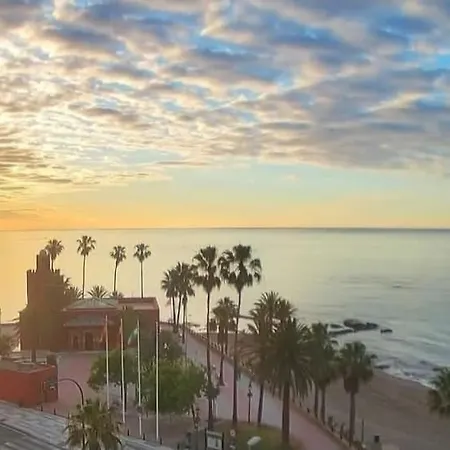 Apartment Preciosa En Benalbeach